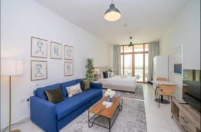 AWS Holiday Homes - Stylish Gem in the Palm
